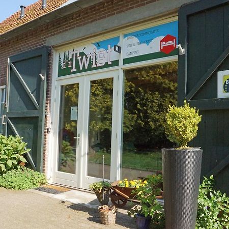 D'N Twist Bed and Breakfast Overloon Exterior foto