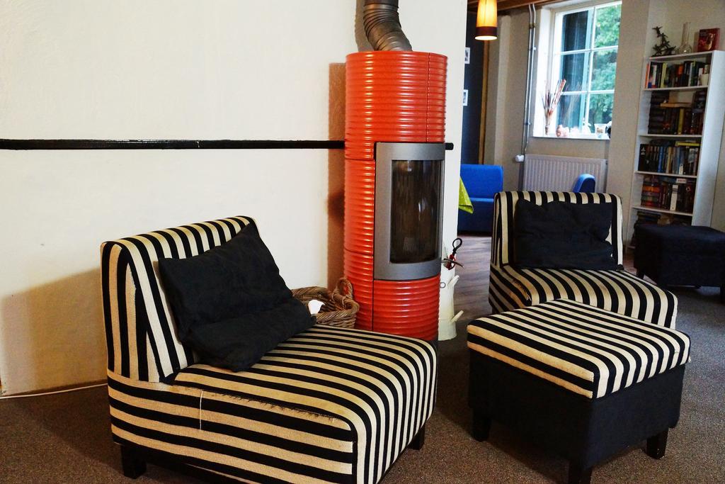 D'N Twist Bed and Breakfast Overloon Exterior foto